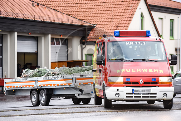14.12.2019_FWFKnetzgau_Christbaumverkauf_re-102