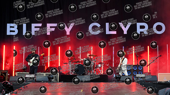 20250608_RIP_BiffyClyro_re-11